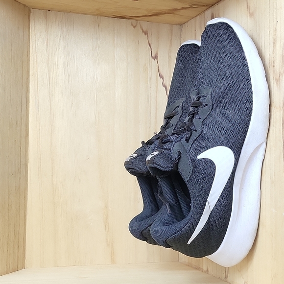 NIKE Men's Black and White Tanjun Sneakers - Picture 3 of 9